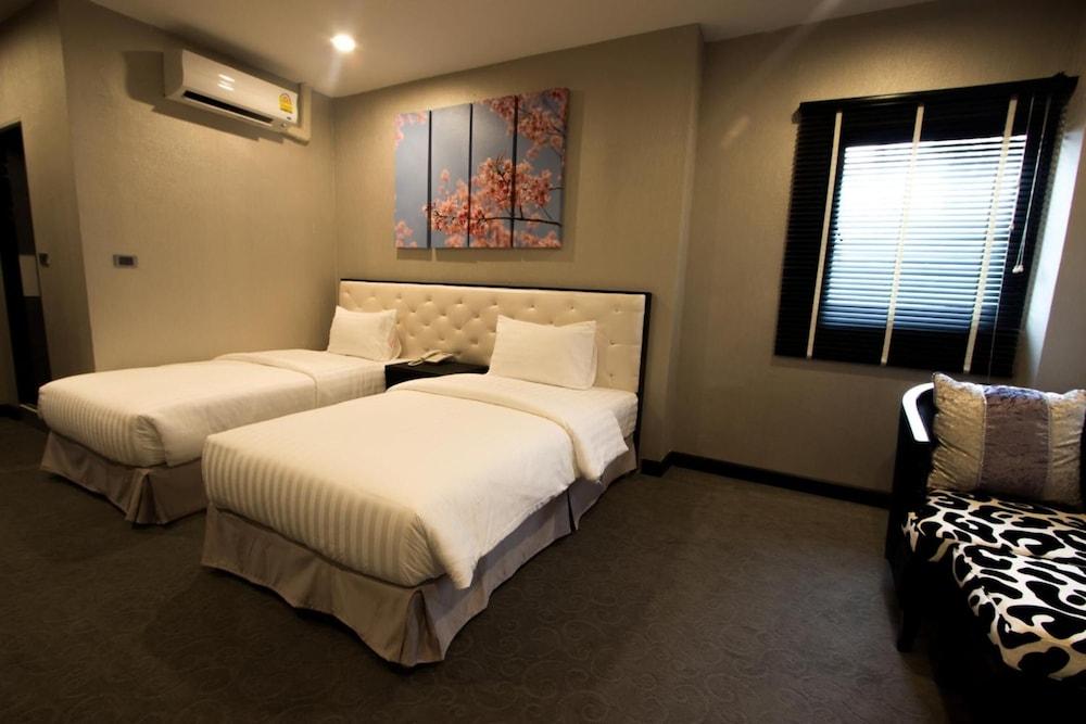 Sakura Sky Residence Bangkok Exterior foto